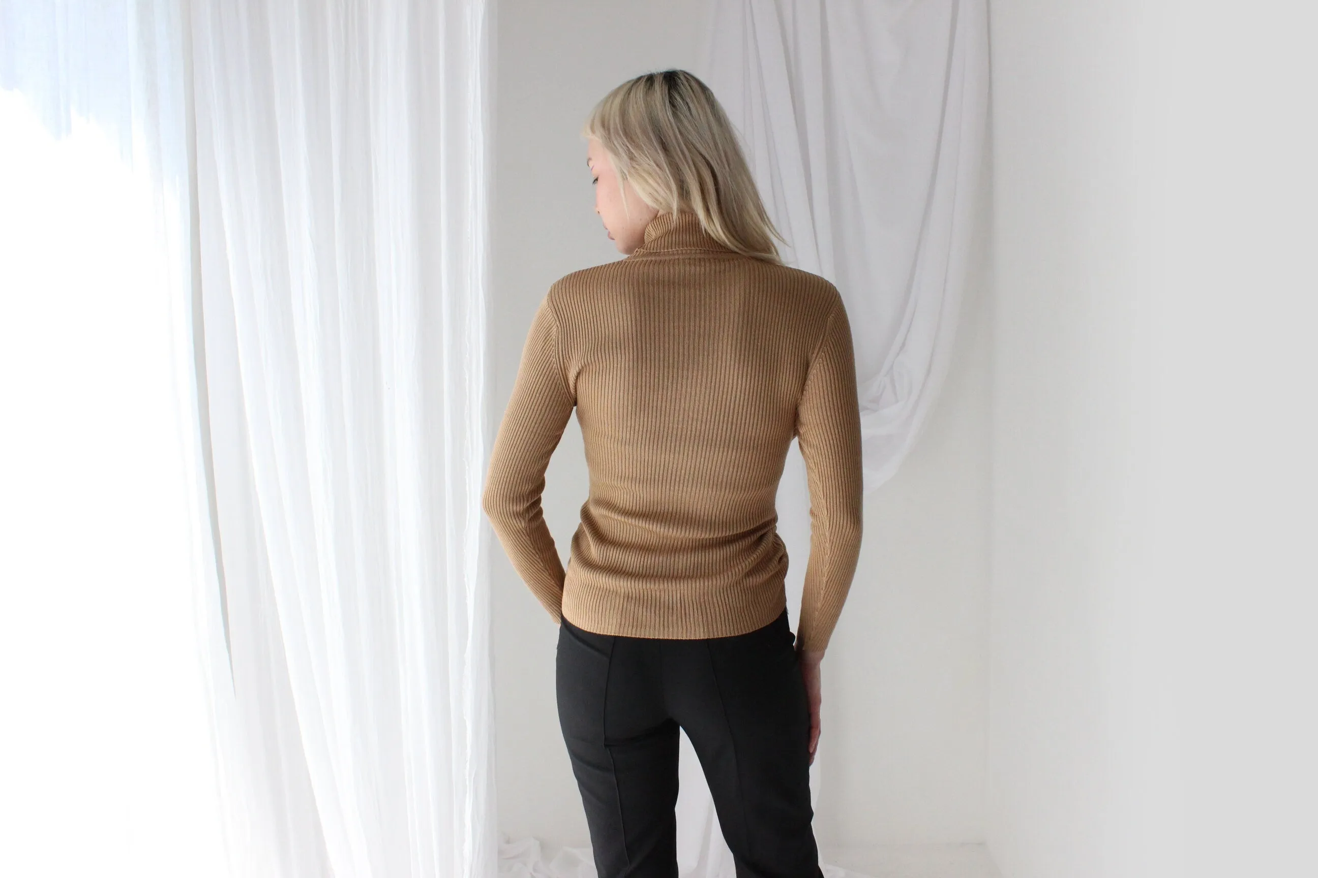 90s Luxury Pure Silk Knit Neutral Turtle Neck Sweater