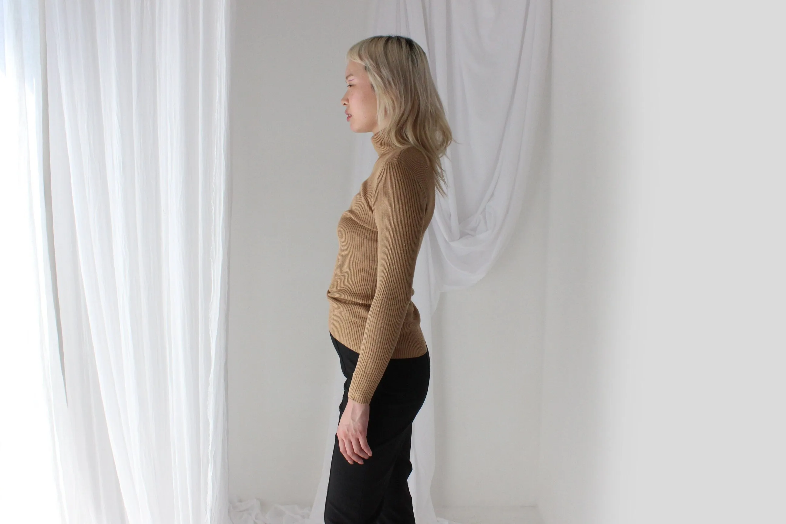 90s Luxury Pure Silk Knit Neutral Turtle Neck Sweater