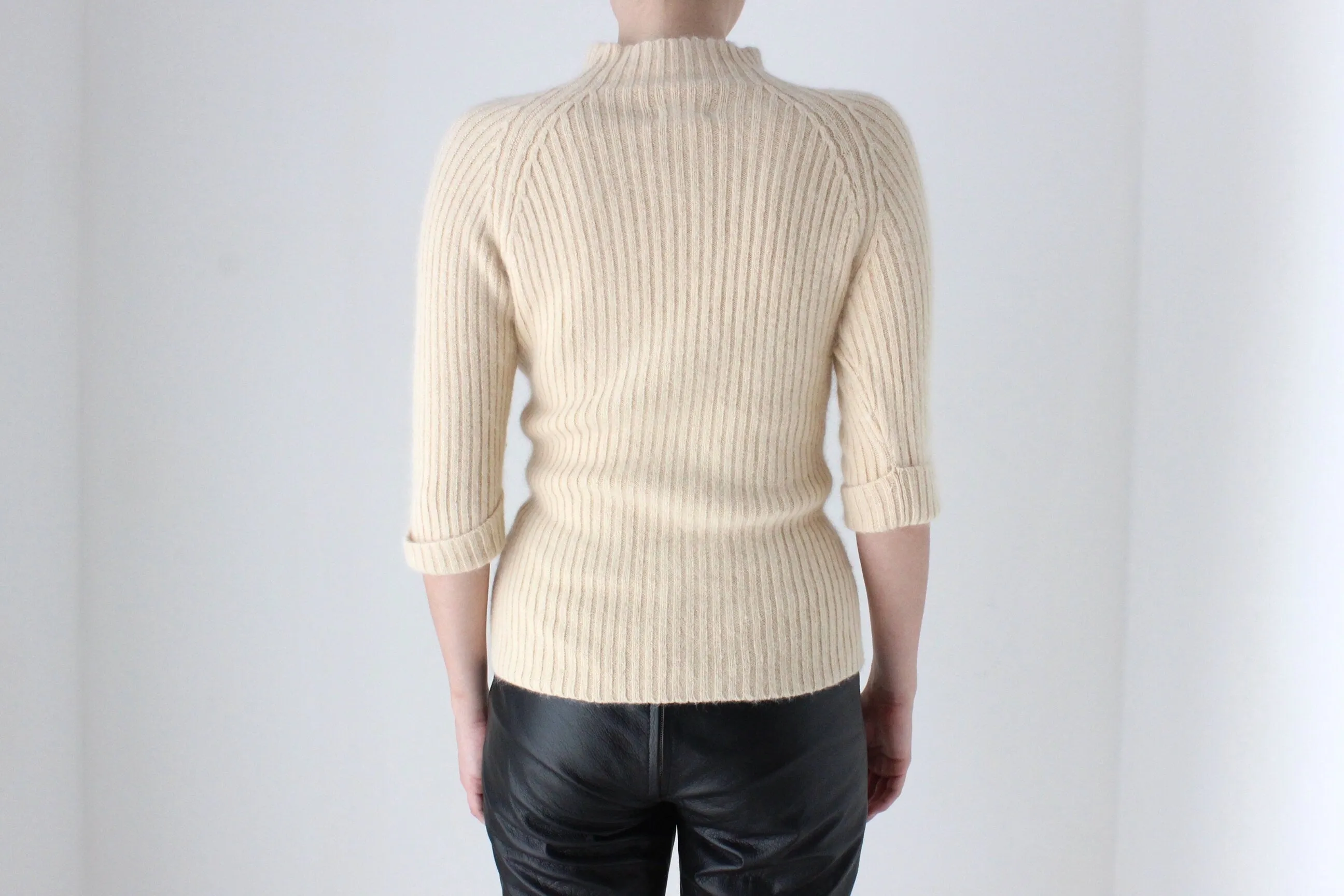 BALLETCORE 90s Angora & Wool Blend Soft Knit Fitted Sweater