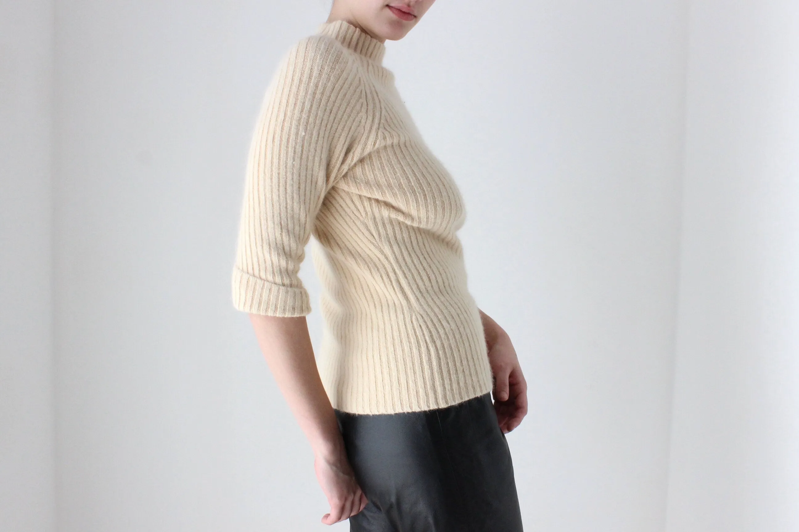 BALLETCORE 90s Angora & Wool Blend Soft Knit Fitted Sweater