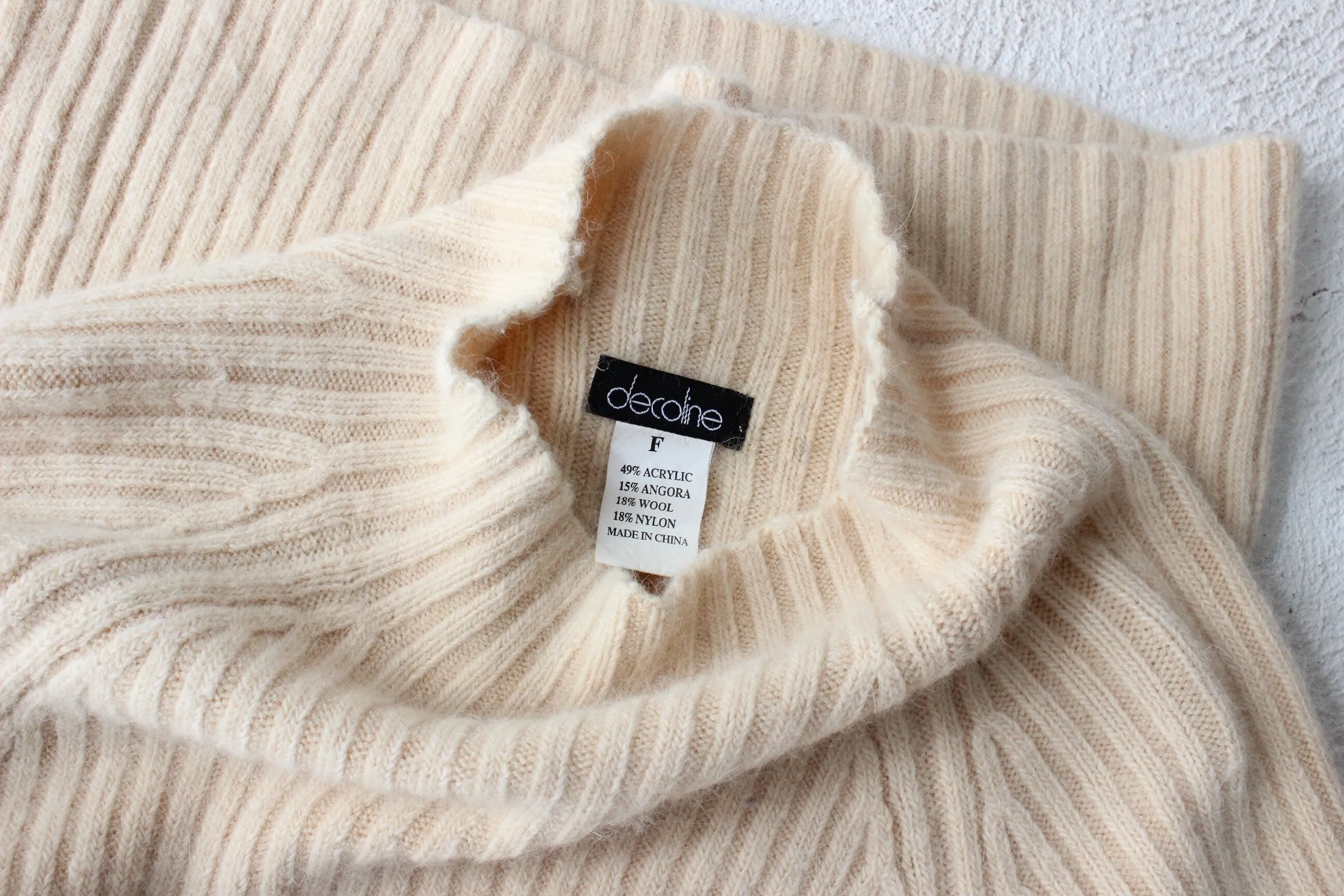 BALLETCORE 90s Angora & Wool Blend Soft Knit Fitted Sweater