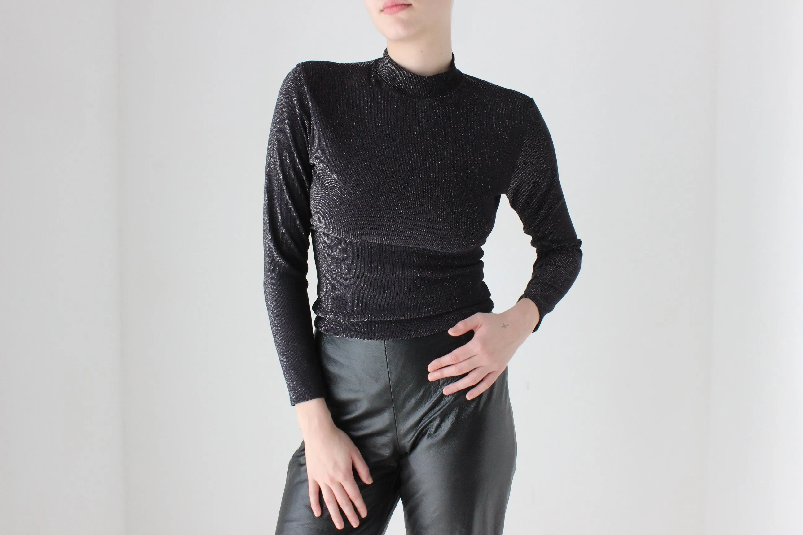 BALLETCORE 90s Glitter Knit Stretch Fitted Top