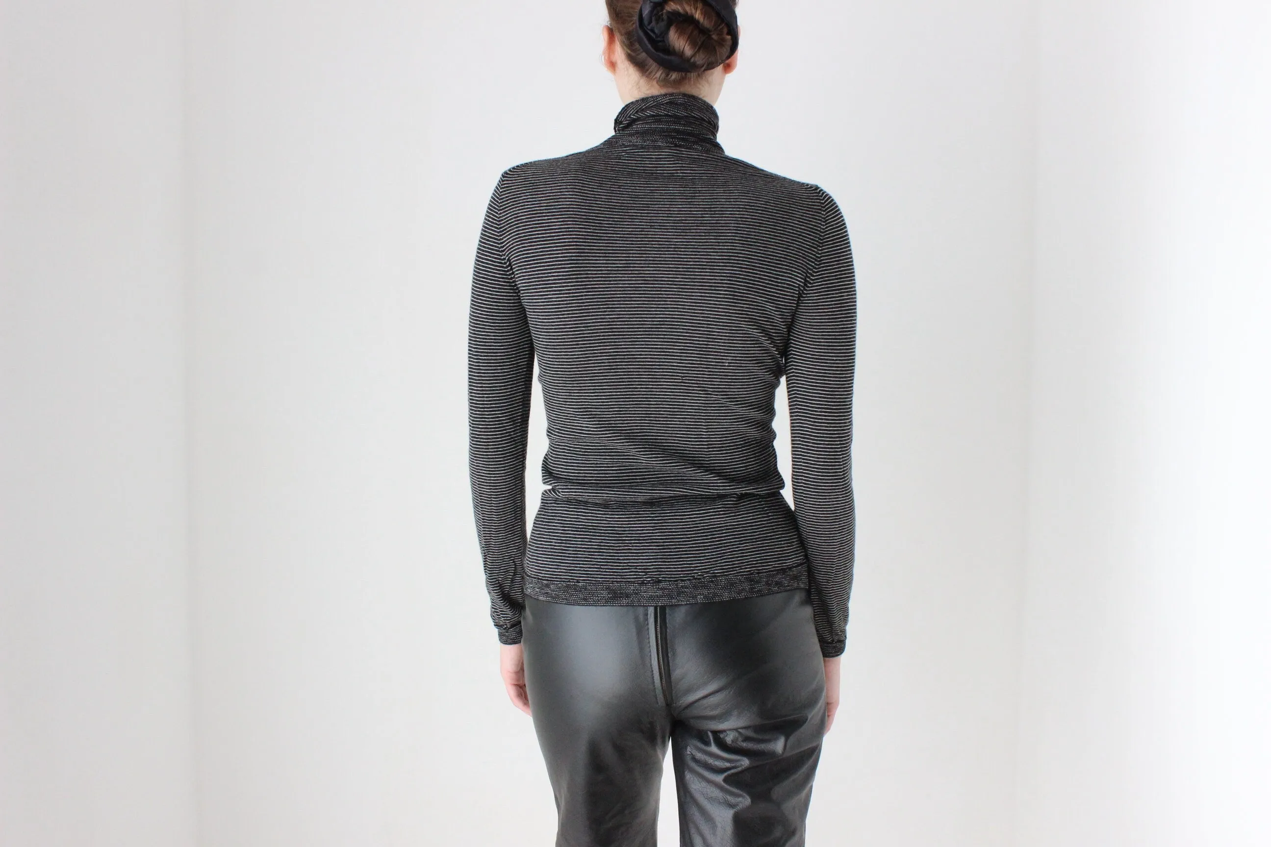 BALLETCORE Fine Merino Wool Fitted Sweater