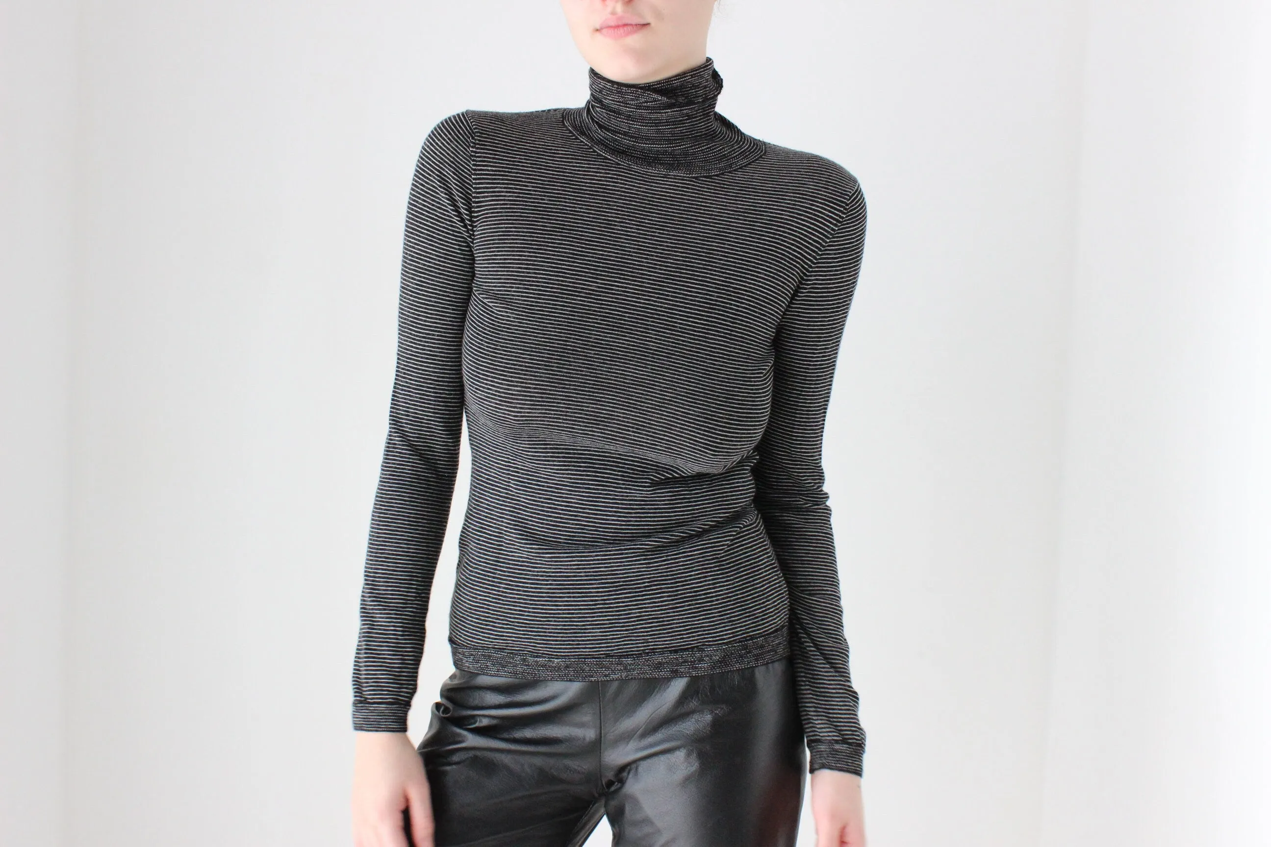 BALLETCORE Fine Merino Wool Fitted Sweater