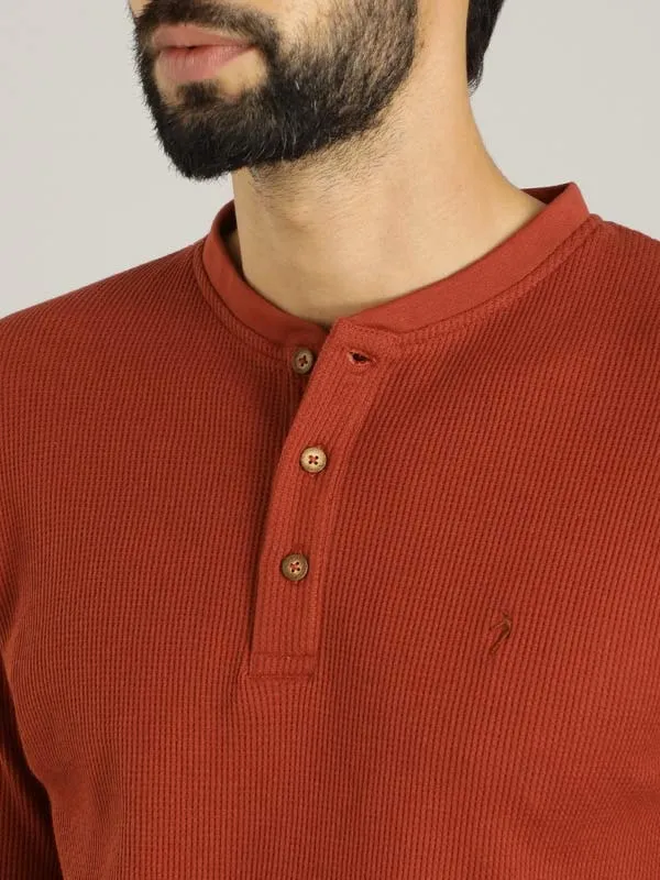 Men Solid Henley T-Shirt