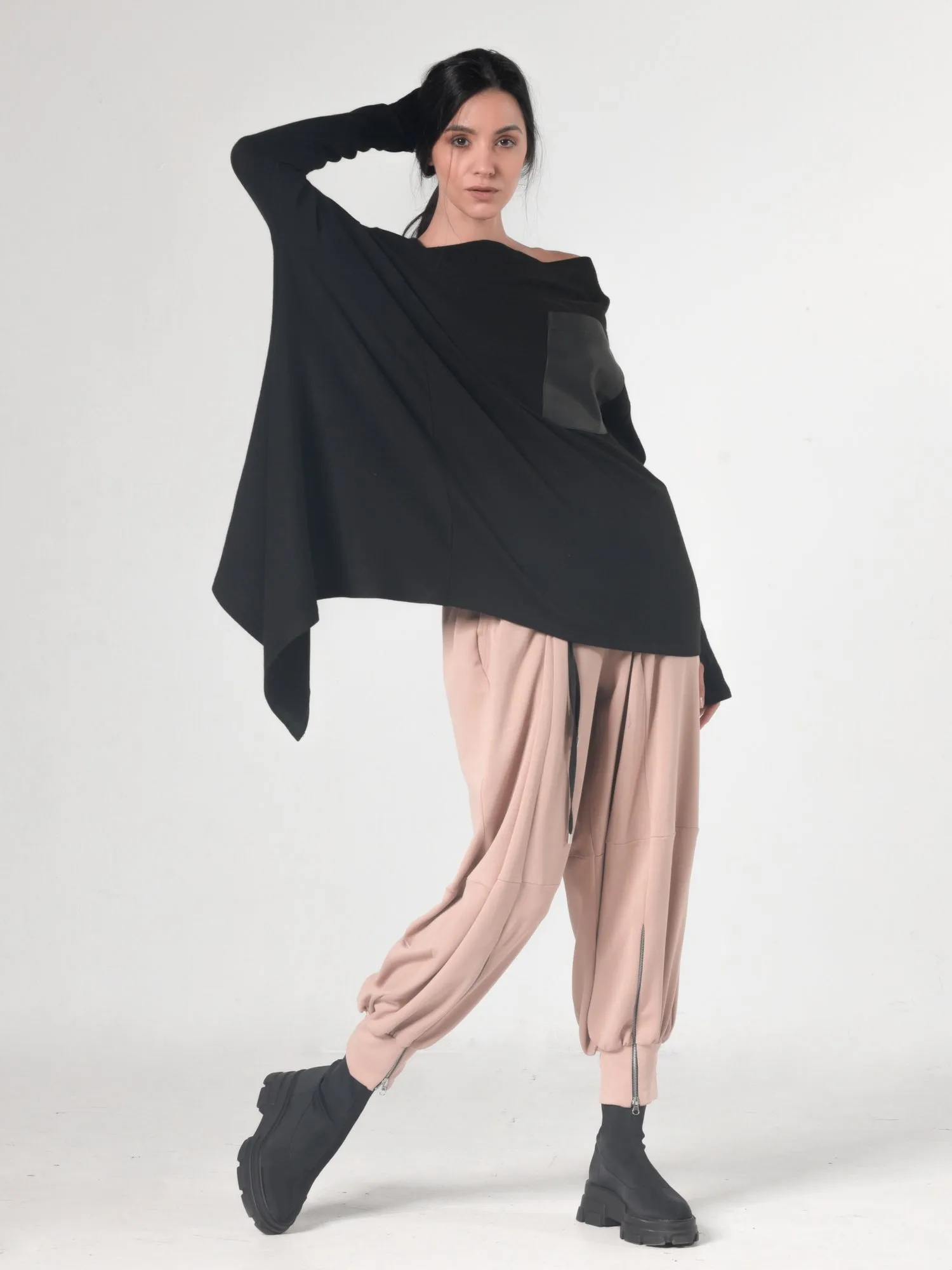 Oversize Knitted Tunic In Black