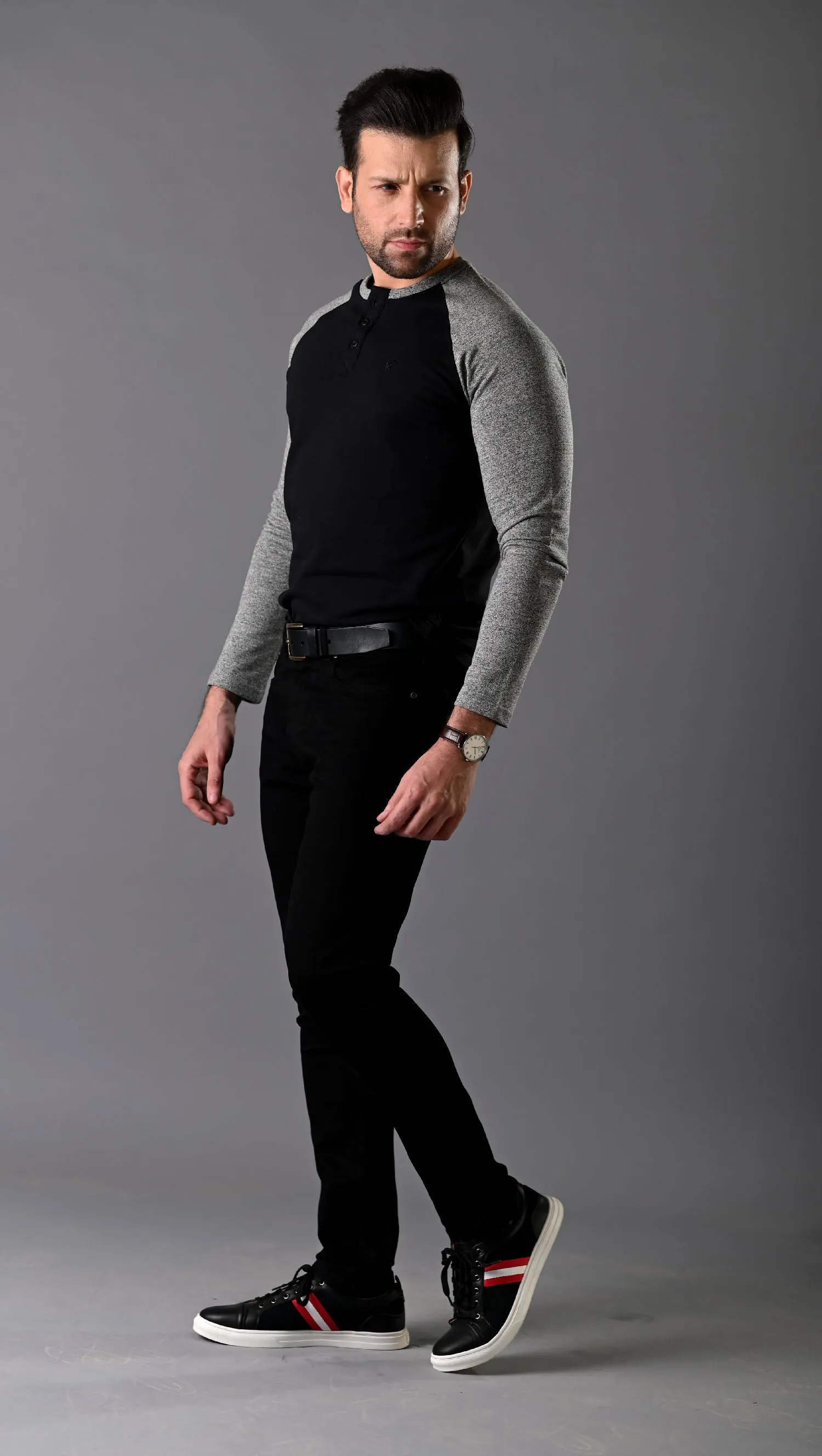 RAGLAN HENLEY - BLACK