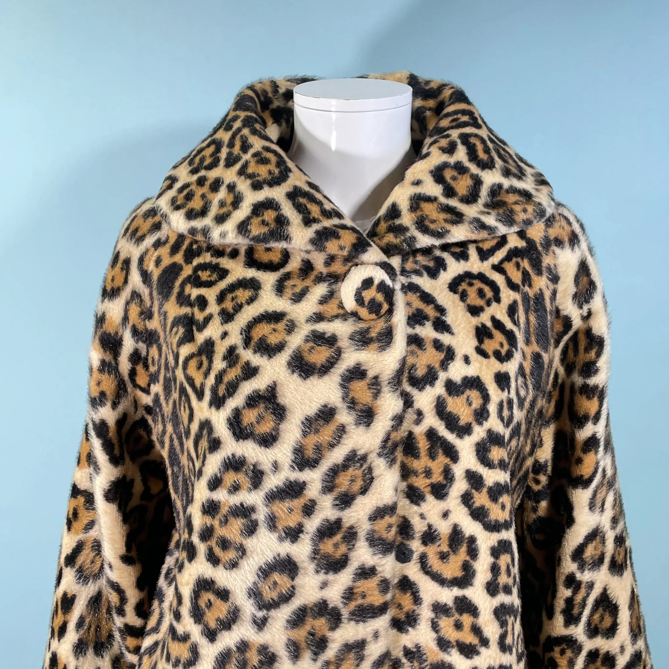 SOLD Vintage 60s Faux Fur Leopard/Jaguar Jacket/Stroller M