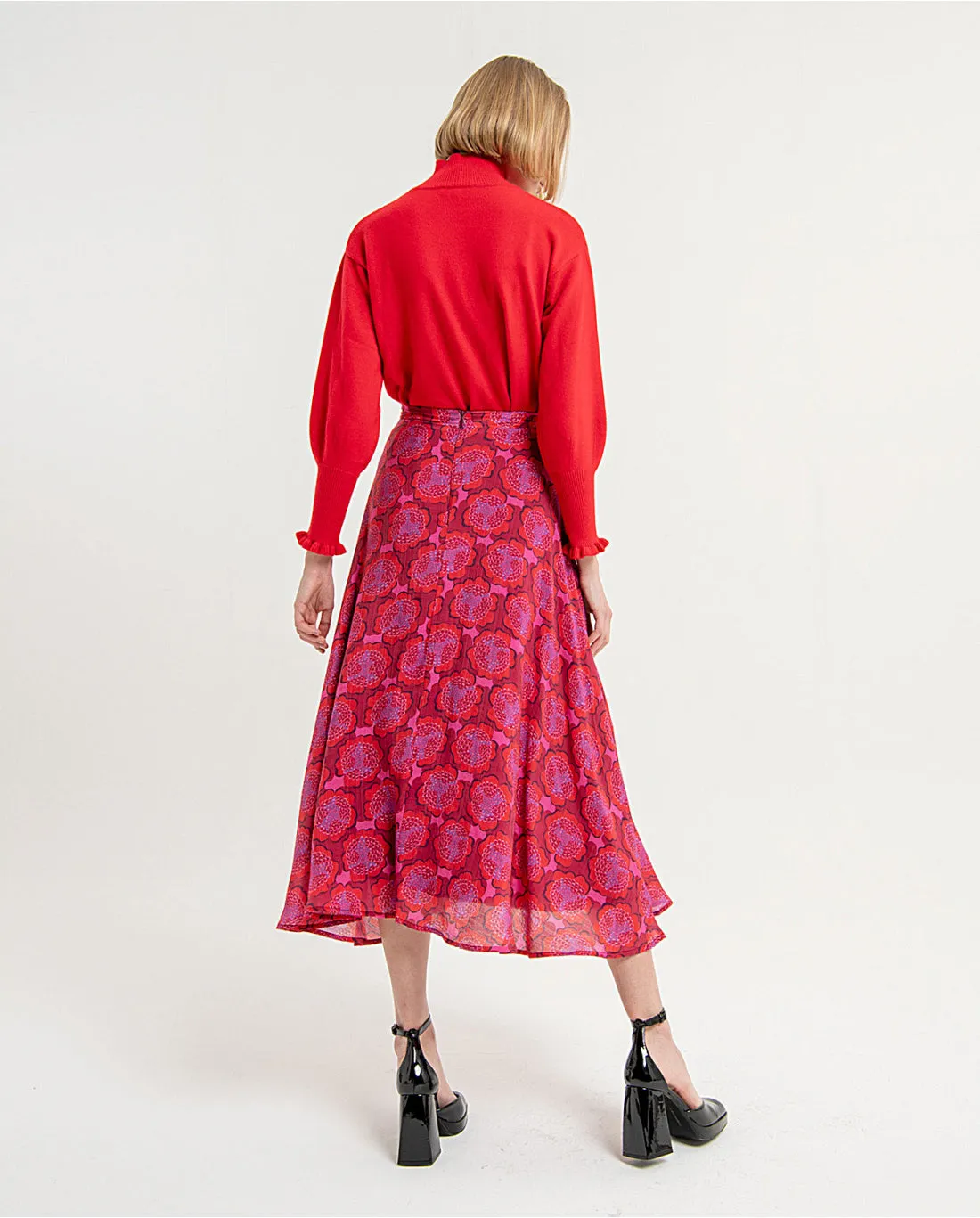 SURKANA <BR>
Printed long floaty skirt <BR>
Pink, Red Mix <BR>