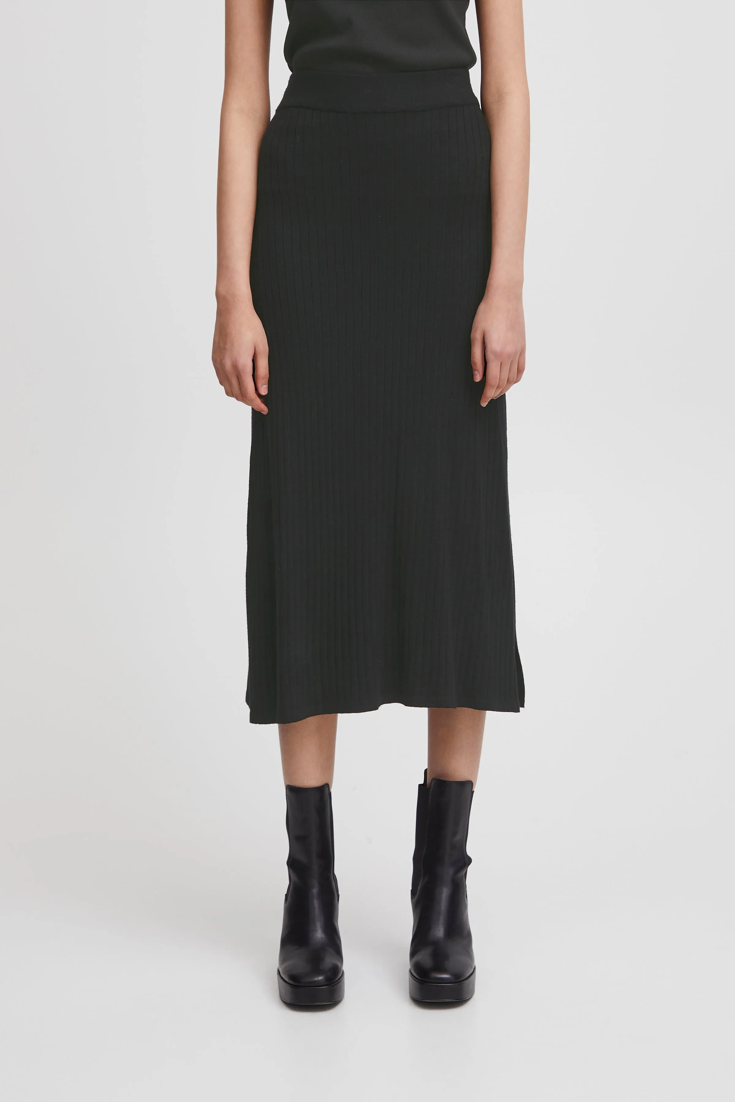 Vera Knitted Midi Skirt (Black)