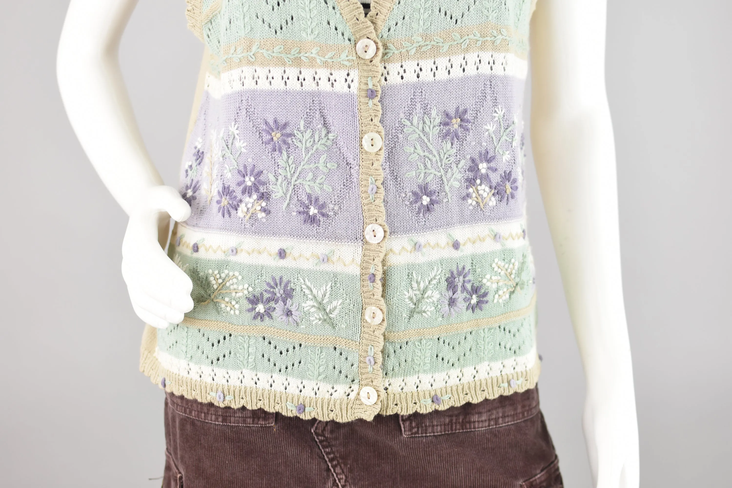 Vintage Embroidered Pastel Floral Crochet Sweater Vest, Women's Petite Medium